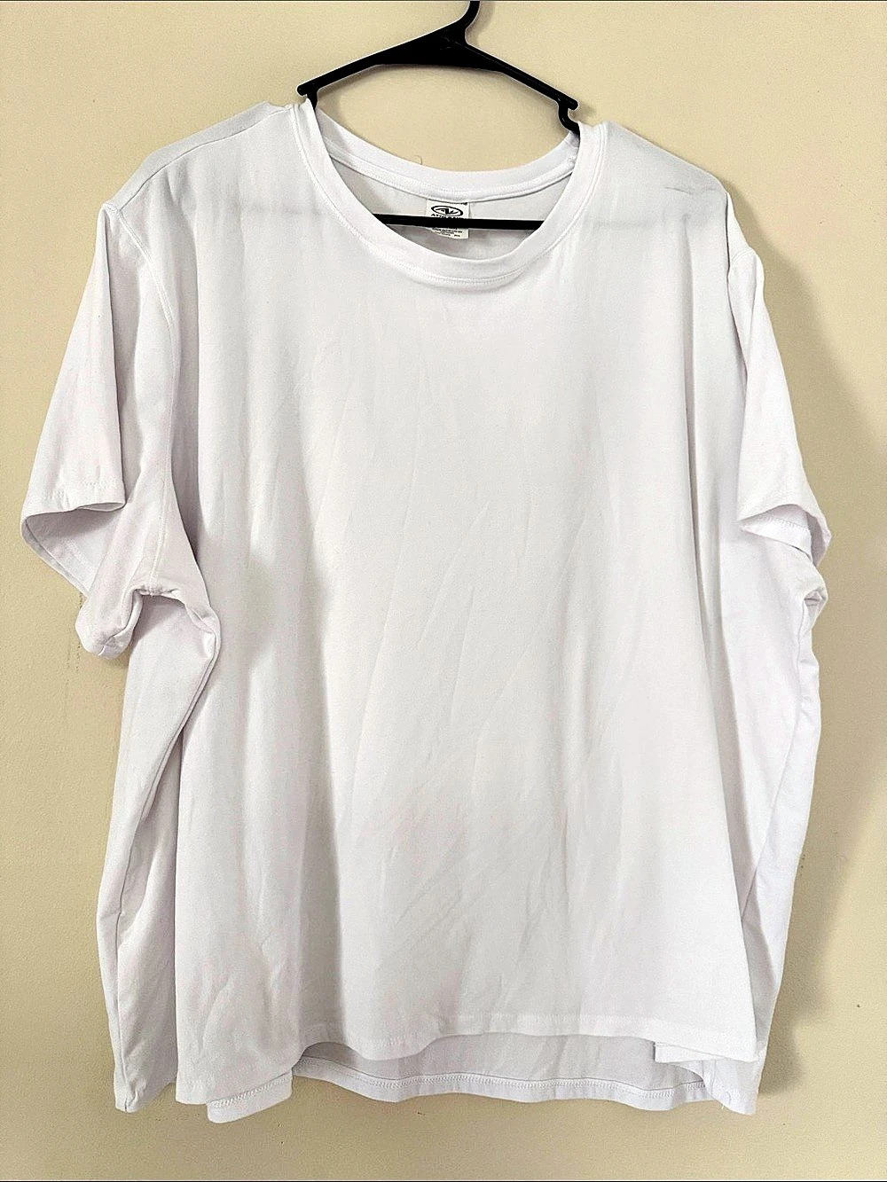 Athletic Works White Short Sleeve Tee